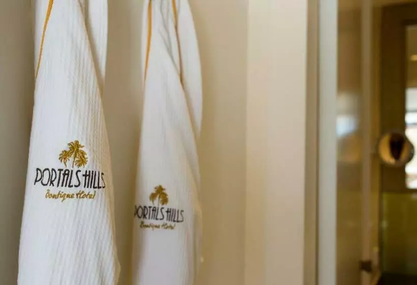 سوییت با چشمانداز دریا, Portals Hills Boutique