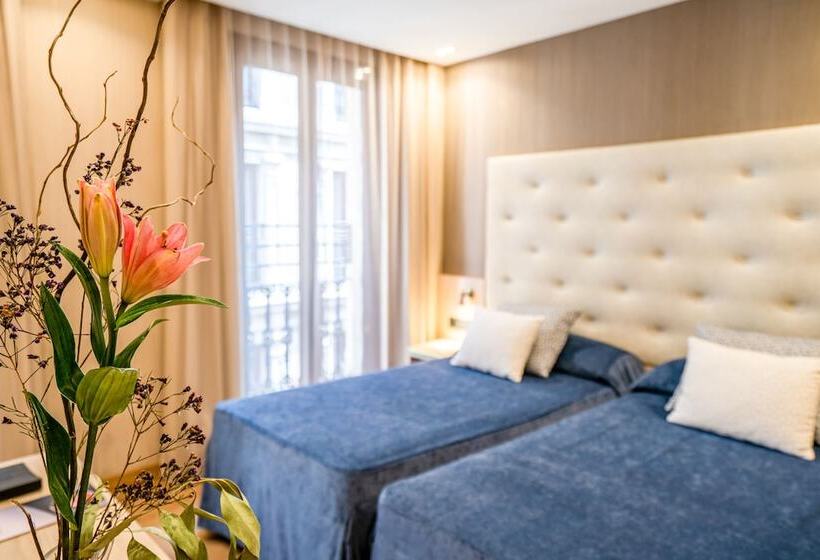 Номер Стандарт, Rialto