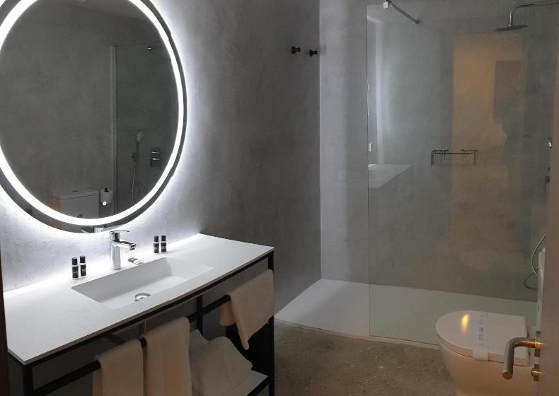 اتاق سوپریور, Rice Reyes Catolicos