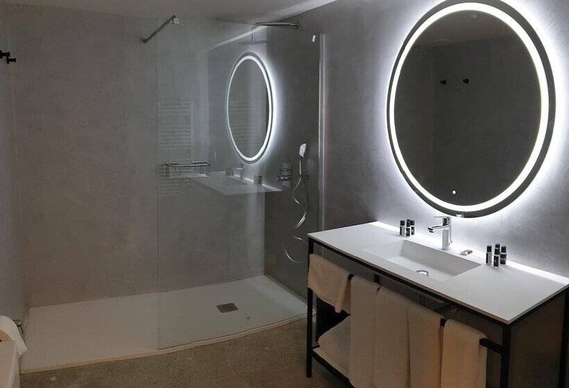 اتاق خانوادگی, Rice Reyes Catolicos