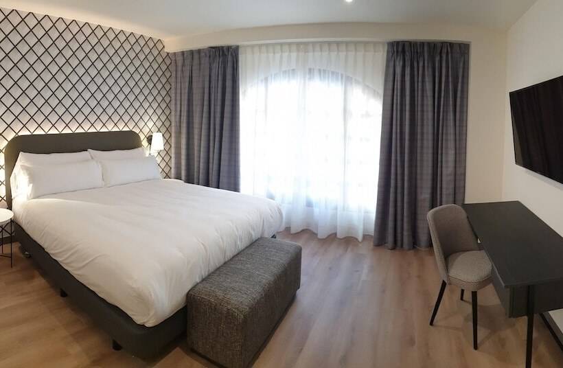 اتاق خانوادگی, Rice Reyes Catolicos