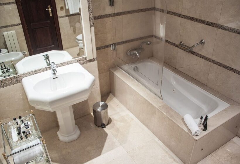 اتاق خانوادگی, Rice Reyes Catolicos