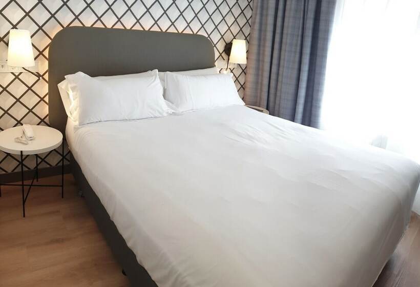 اتاق سوپریور, Rice Reyes Catolicos