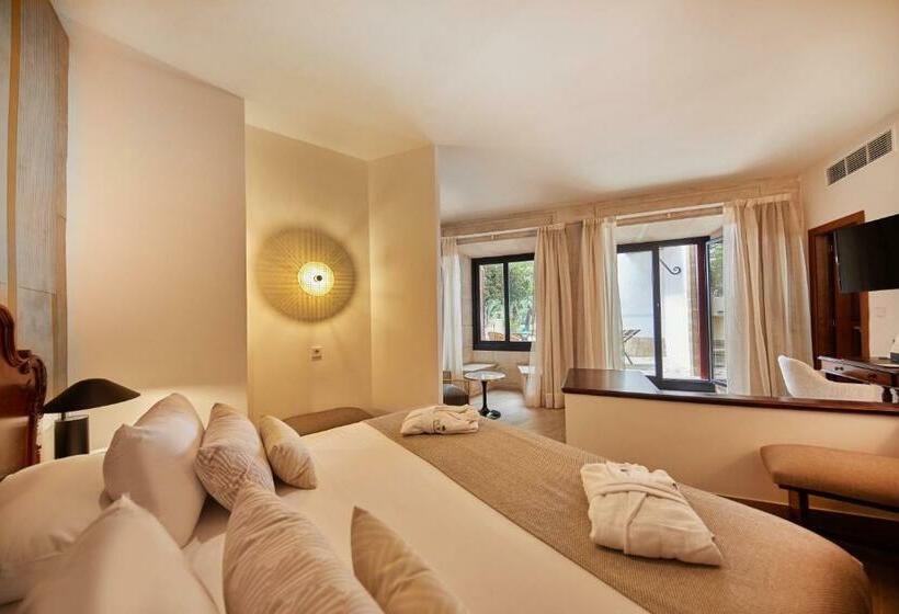 سوئیت جونیور کلوب با چشمانداز دریا, Secrets Mallorca Villamil Resort & Spa   Adults Only