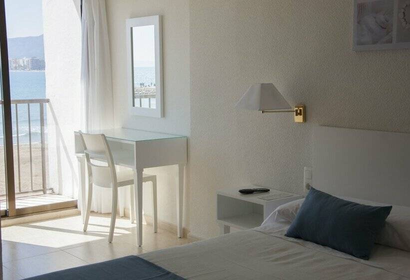 غرفة قياسية مطلّة علي البحر, Sicania