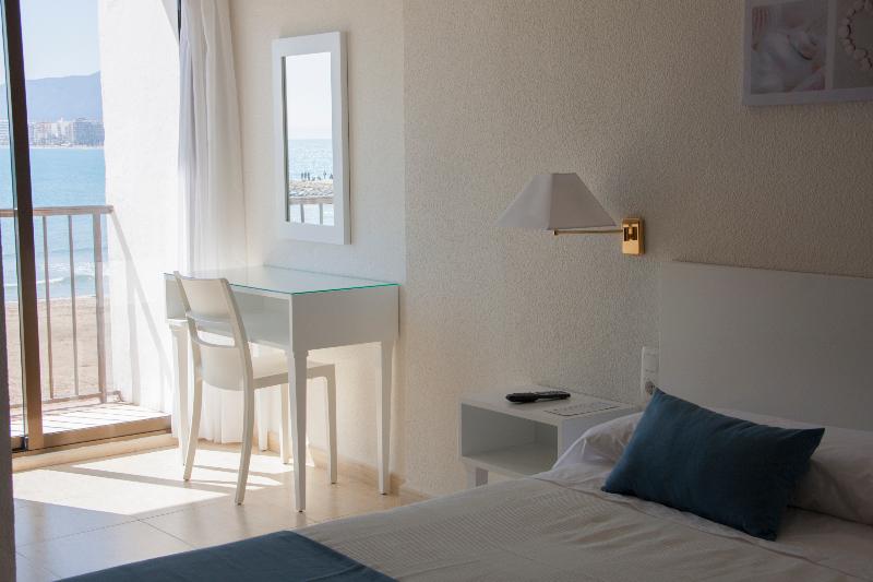 غرفة قياسية مطلّة علي البحر, Sicania