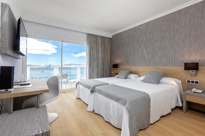 اتاق استاندارد با چشم‌انداز دریا, Simbad Ibiza