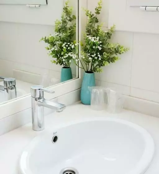 Quarto Estandar Individual, Subur