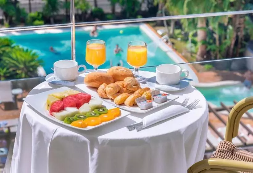 اتاق استاندارد با چشم‌انداز استخر, Sumus Stella & Spa 4* Sup - Adults Recommended