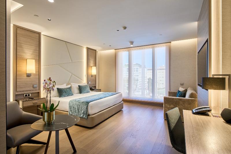 スタンダードルーム, Vibra S'Estanyol