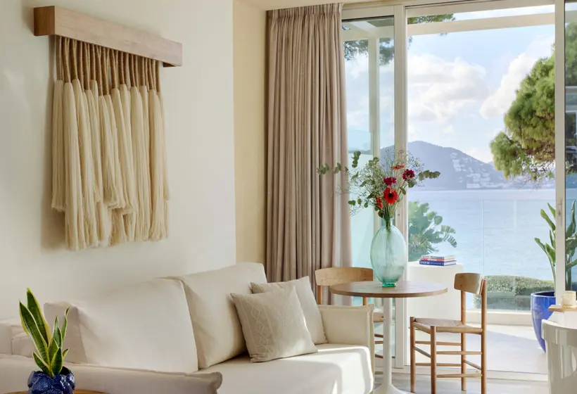 ジュニアスイート, Me Ibiza   The Leading Hotels Of The World