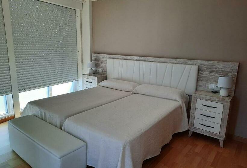 اتاق استاندارد با چشم‌انداز دریا, A Muradana