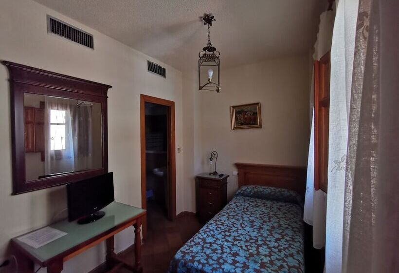 Chambre Standard Individuelle, Almona