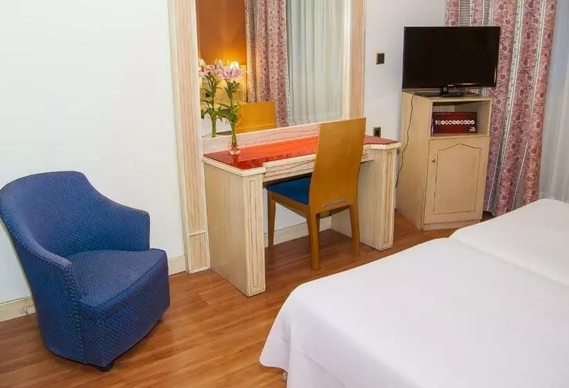Chambre Standard Individuelle, Ana Maria