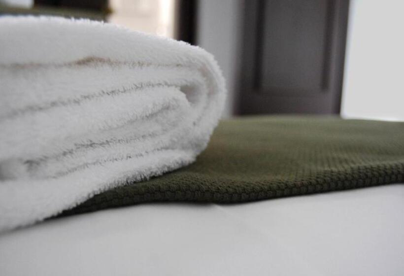 エコノミーシングルルーム, Arrasate