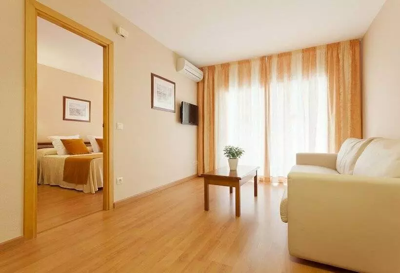 Habitación Familiar, Beverly Park & Spa