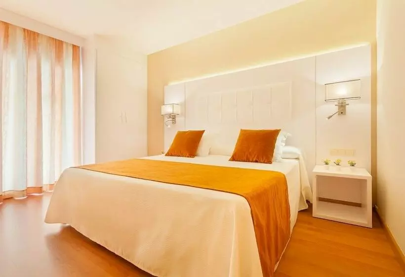 Habitación Familiar, Beverly Park & Spa