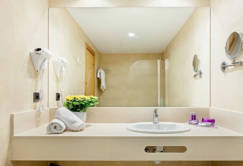 家庭间, Beverly Park & Spa