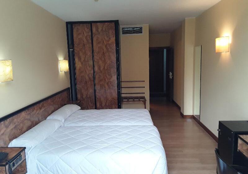 חדר סטנדרט, Castro