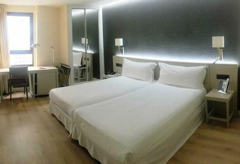 패밀리 룸, Civis Jaime I