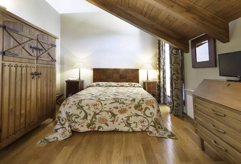 Habitació Superior, Conde Aznar