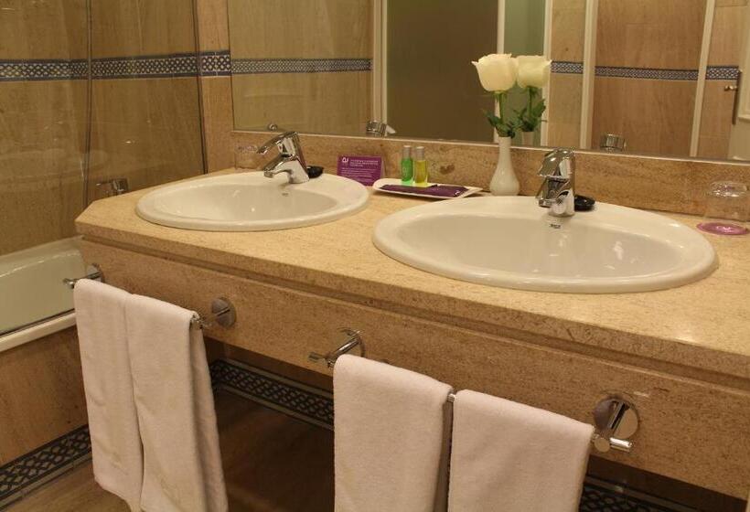 سوییت جونیور, Crisol Jardines De Córdoba