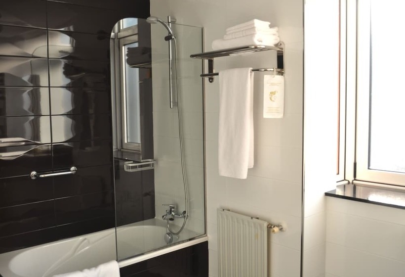 اتاق استاندارد, Crunia I A Coruna