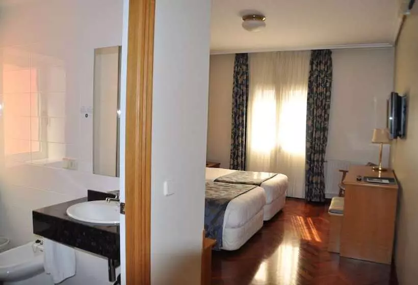 Standardzimmer, Crunia I A Coruna