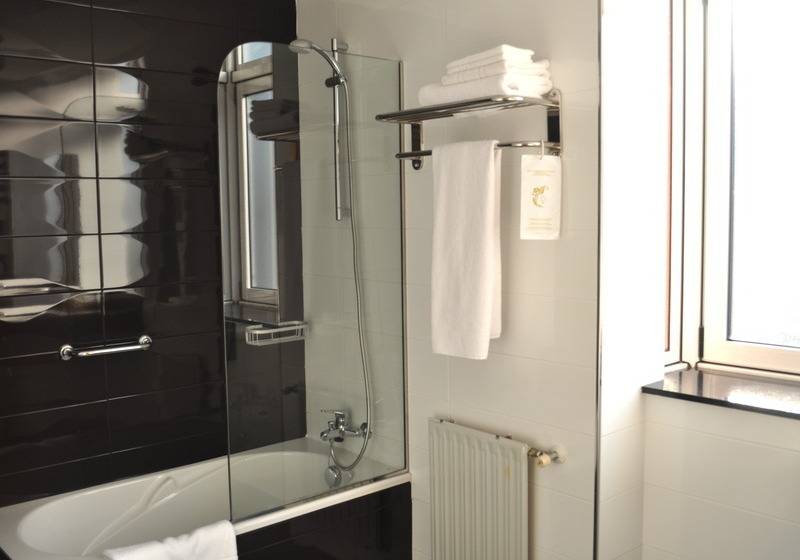 اتاق استاندارد, Crunia I A Coruna