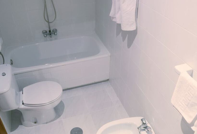 스탠다드 룸, El Coloso