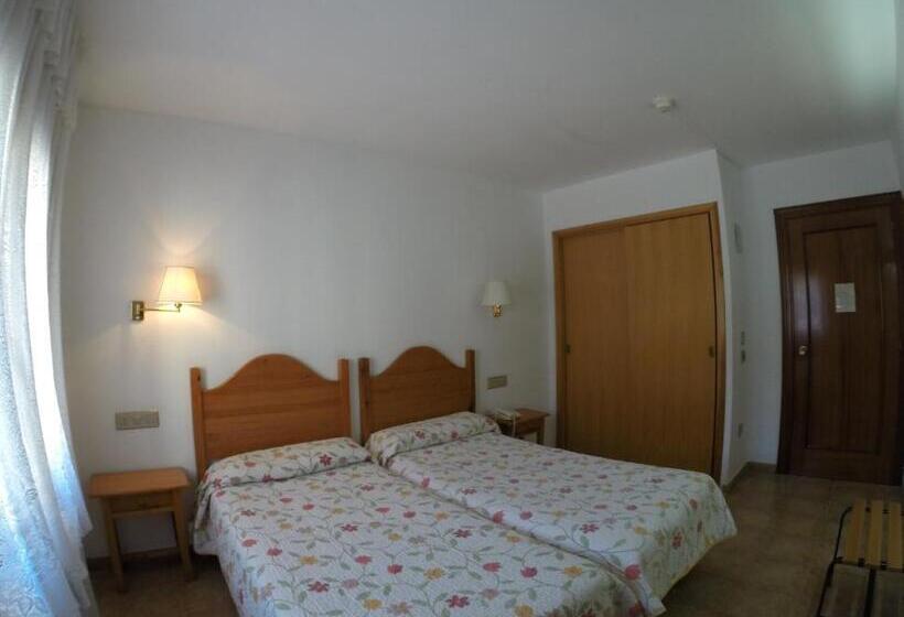 スタンダードルーム, El Pilar