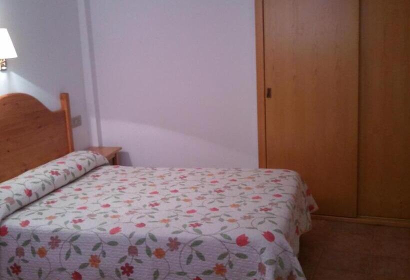 Quarto Estandar Individual, El Pilar