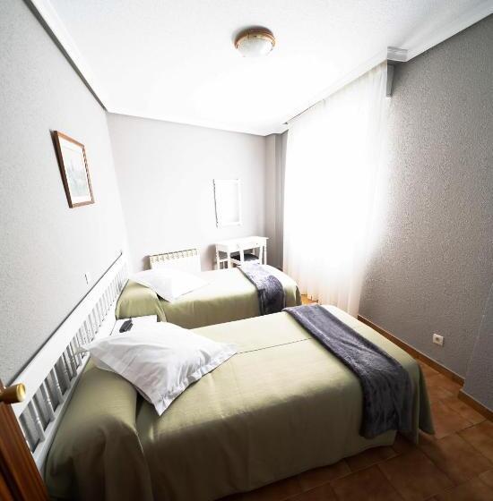 带露台的标准房间, Isabel