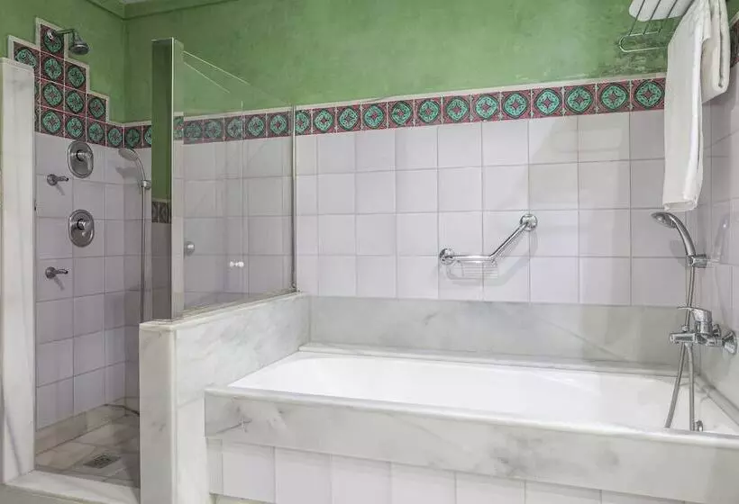 اتاق سوپریور, Jerez