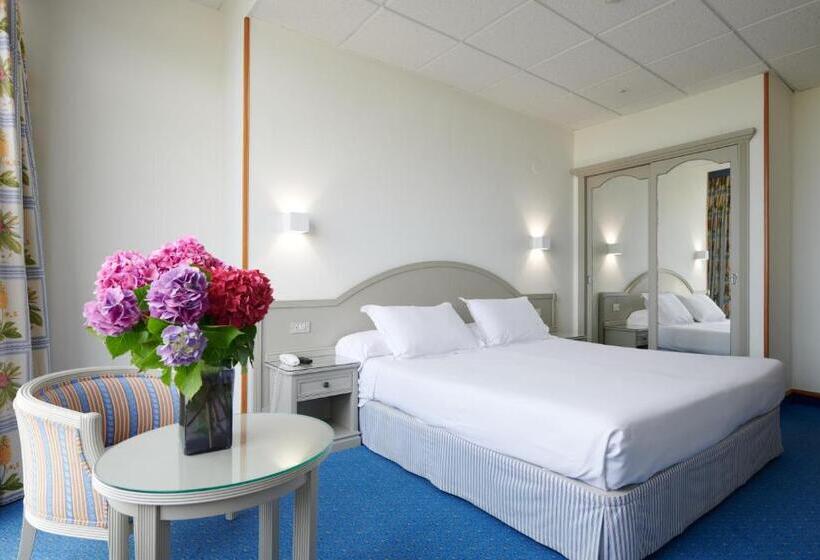 اتاق استاندارد, Juan De La Cosa