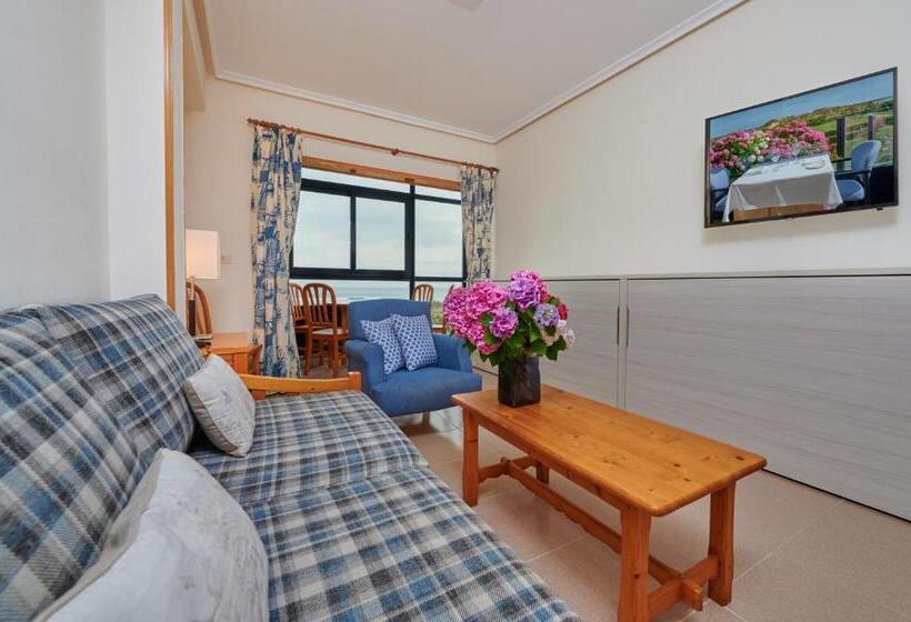 آپارتمان 2 خوابه, Juan De La Cosa