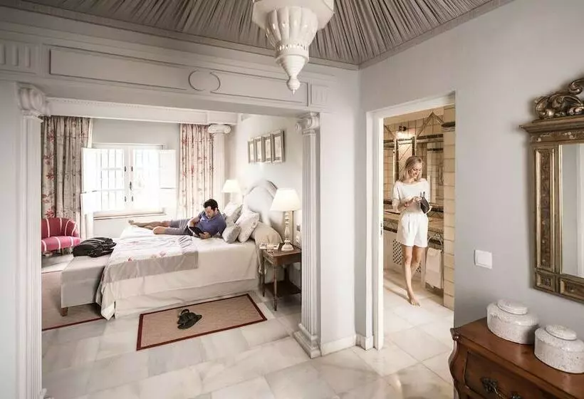 Junior Suite met Terras, Finca La Bobadilla