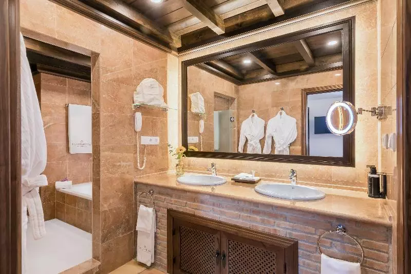 Junior Suite amb Balconada, Finca La Bobadilla