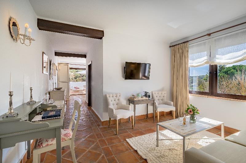 Полулюкс с Балконом, Finca La Bobadilla