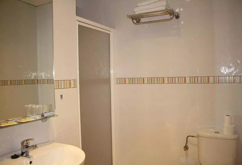 3-Bett-Standardzimmer, La Curva