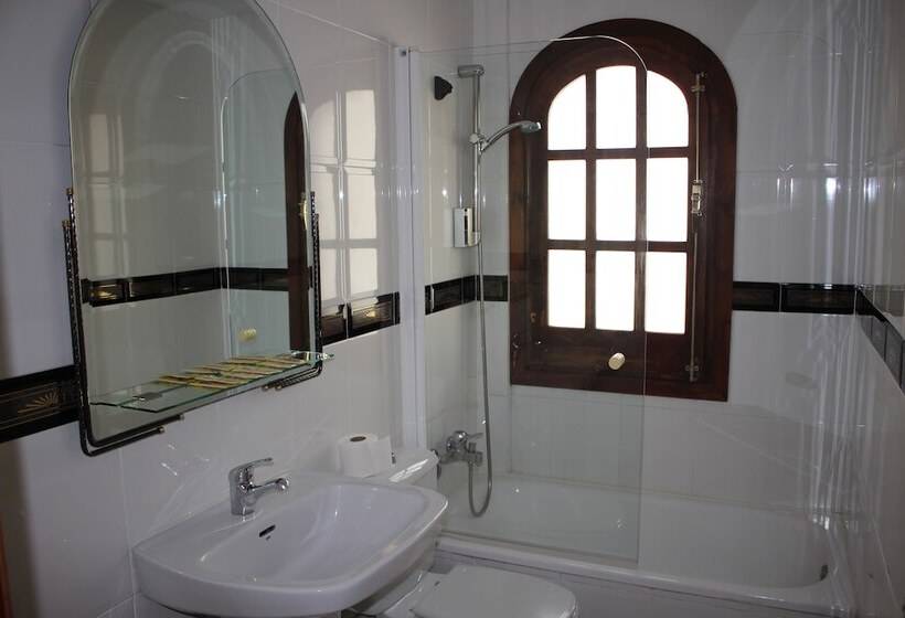 스탠다드 룸, La Curva