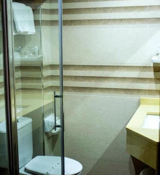 اتاق استاندارد سه نفره, Los Angeles