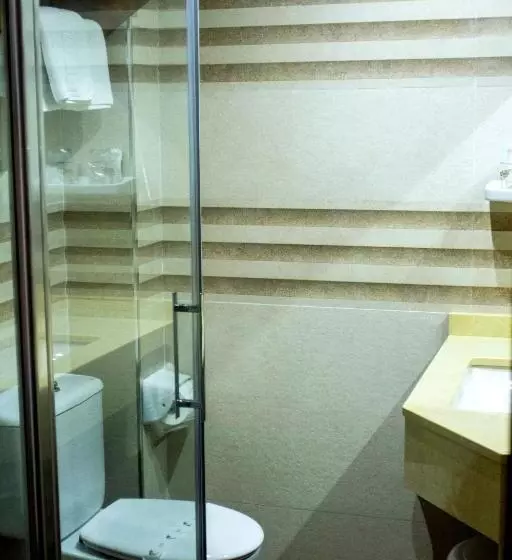 اتاق استاندارد سه نفره, Los Angeles