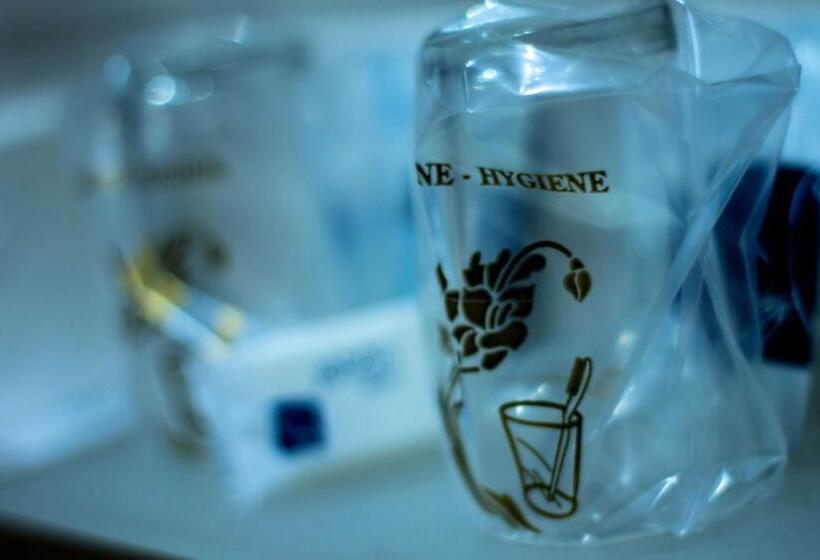 اتاق استاندارد یک نفره, Los Angeles