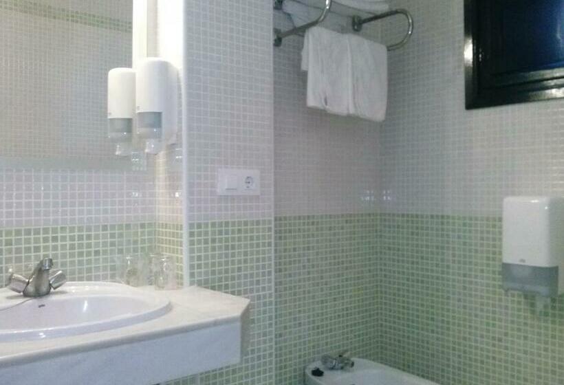 Номер Стандарт Трехместный, Los Helechos