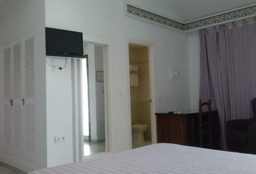 Номер Стандарт Трехместный, Los Helechos