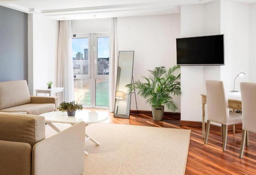 سوییت با چشمانداز دریا, Melia Maria Pita