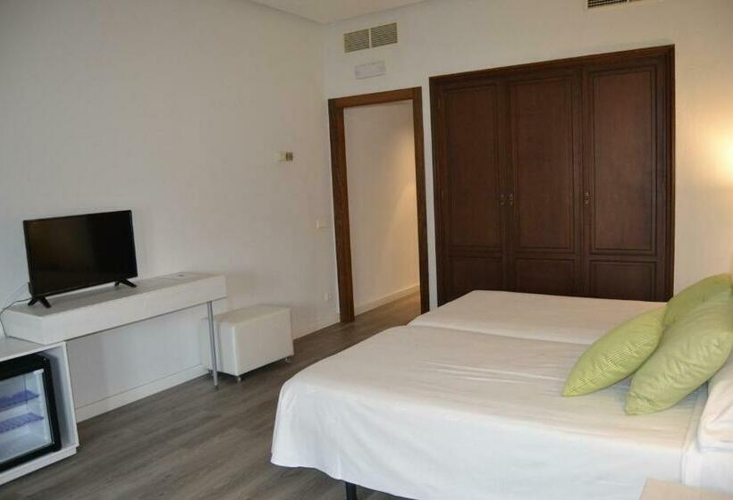 스탠다드 룸, Mir Octavio