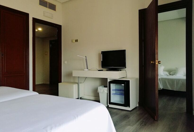 스탠다드 룸, Mir Octavio