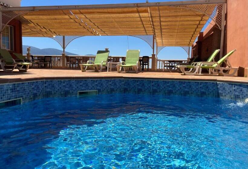 غرفة قياسية مزودة بجاكوزى, Nuevo Palas